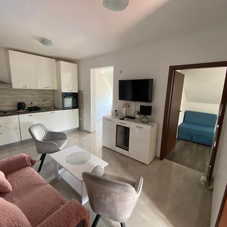 Guesthouse Ruza Sobra Apartments In The Attic Of The House Esterno foto