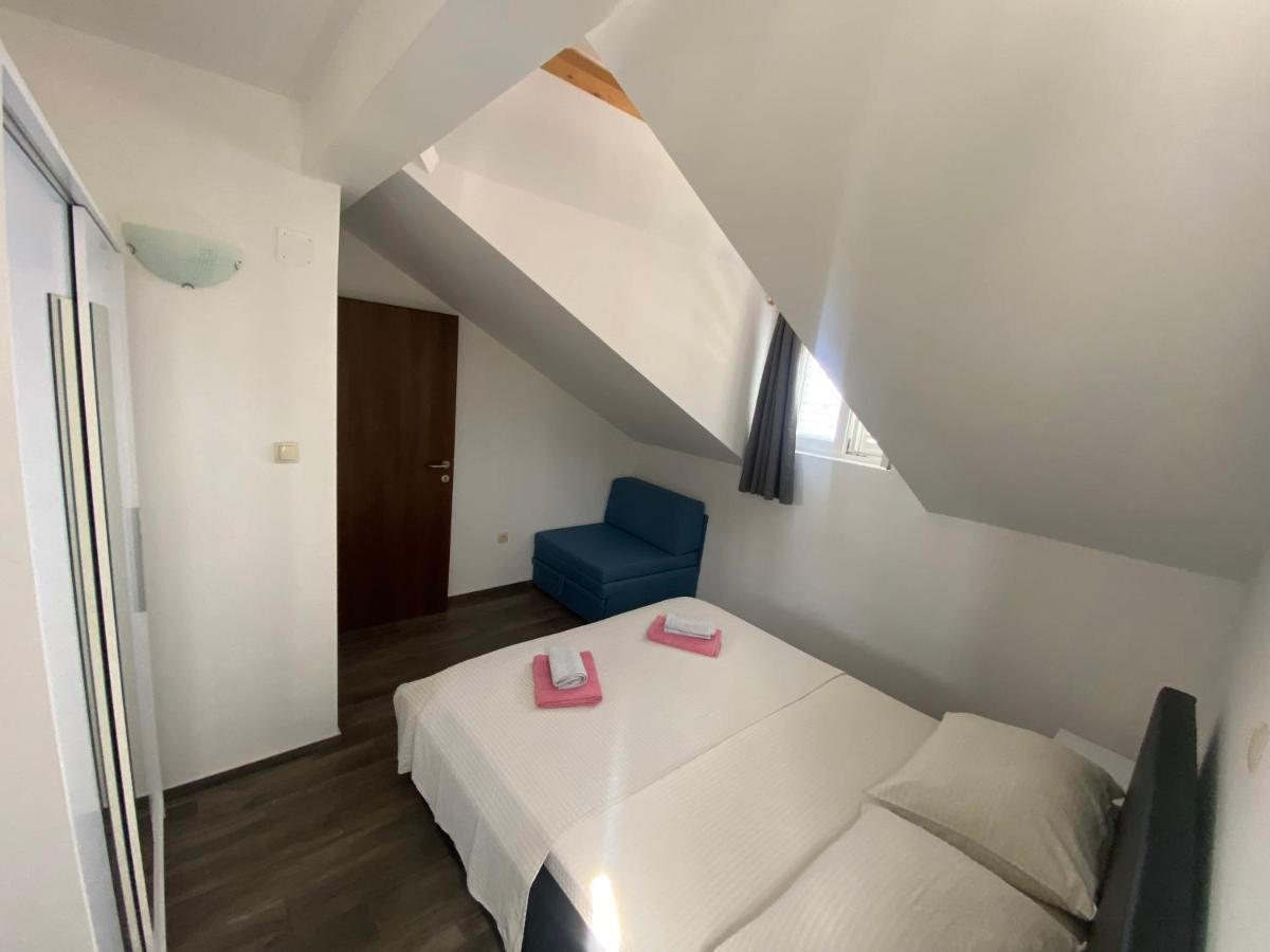 Guesthouse Ruza Sobra Apartments In The Attic Of The House Esterno foto